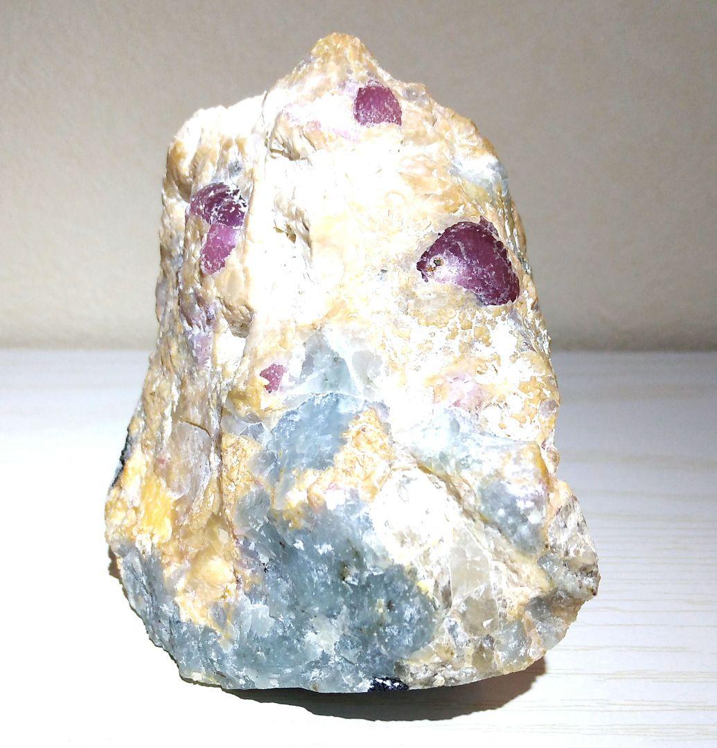 ミャンマー産 球状ルーべライト トルマリン　母岩付き 希少宝石鉱物標本