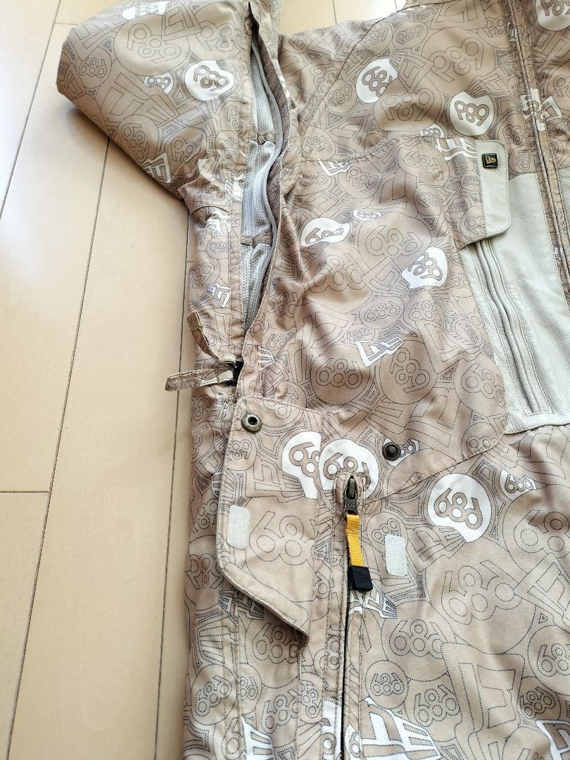 美品！NEW ERA 686 スノージャケット