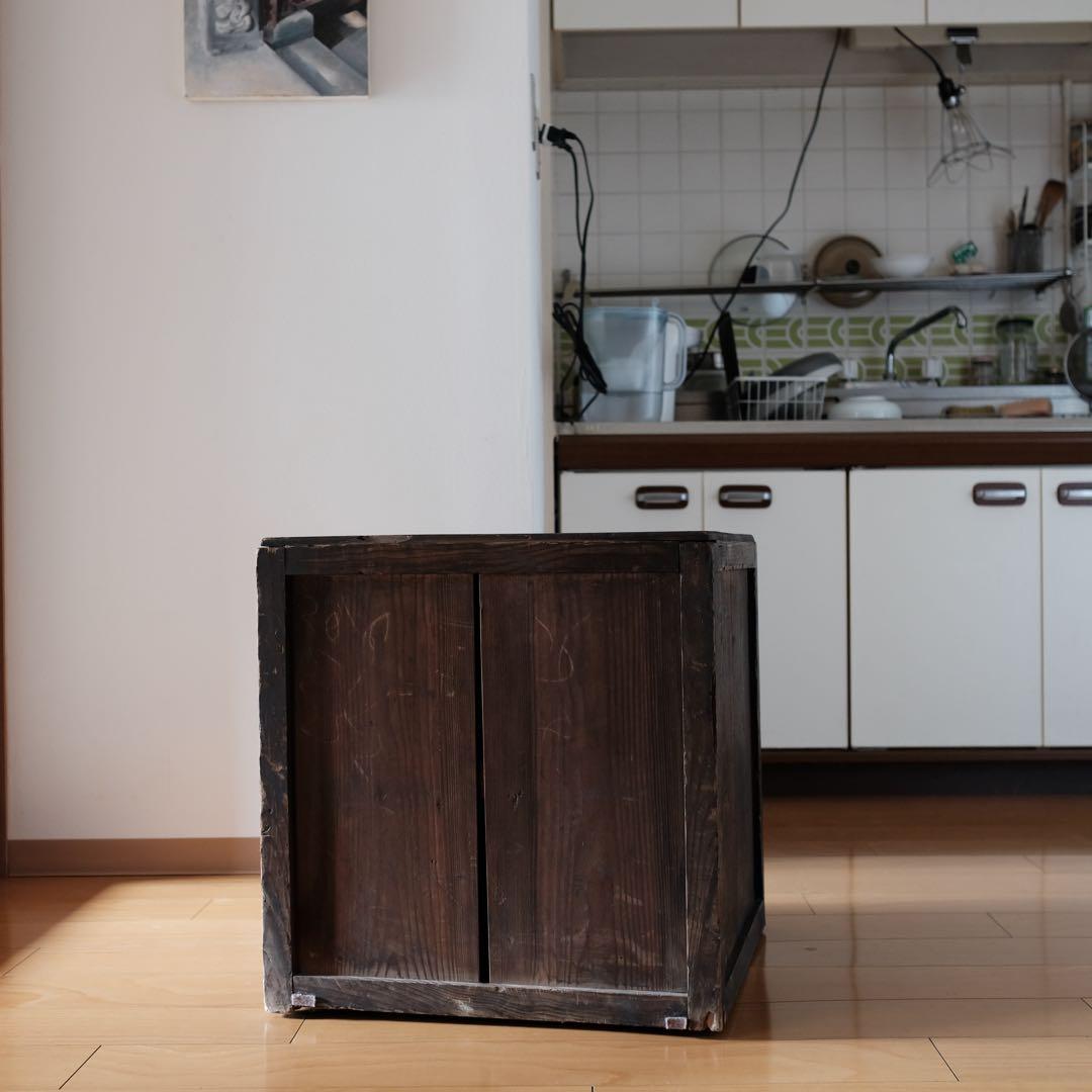 昭和時代の古い木製引き出し家具、大型収納キャビネット