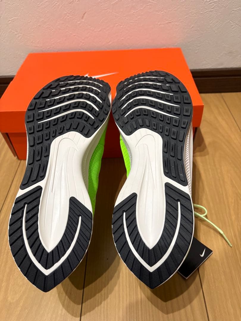 新品　未使用　NIKE ZOOM RIVAL FLY 28.5CM