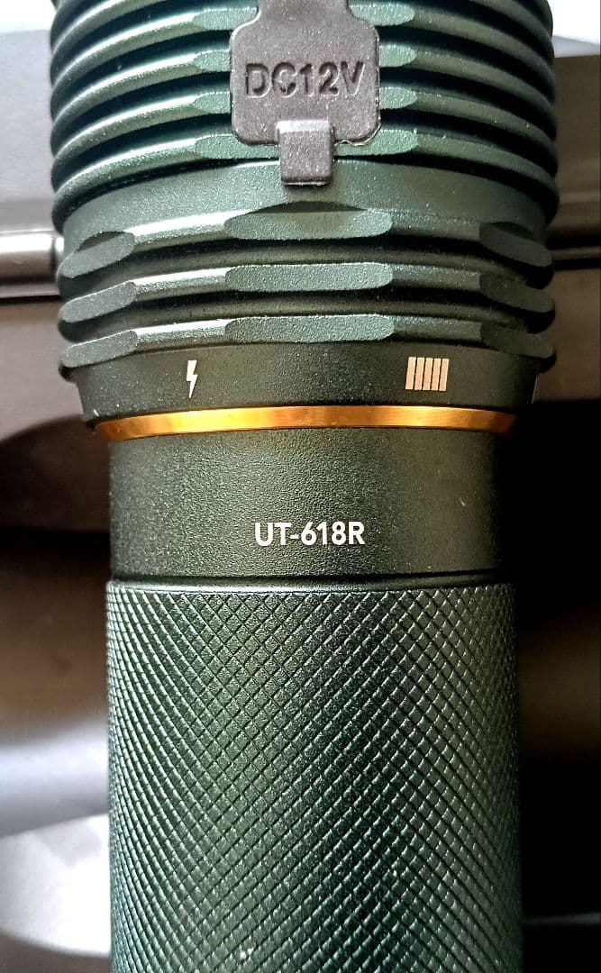 特価/GENTOS 充電式フラッシュライトセット/UT-618R/美品