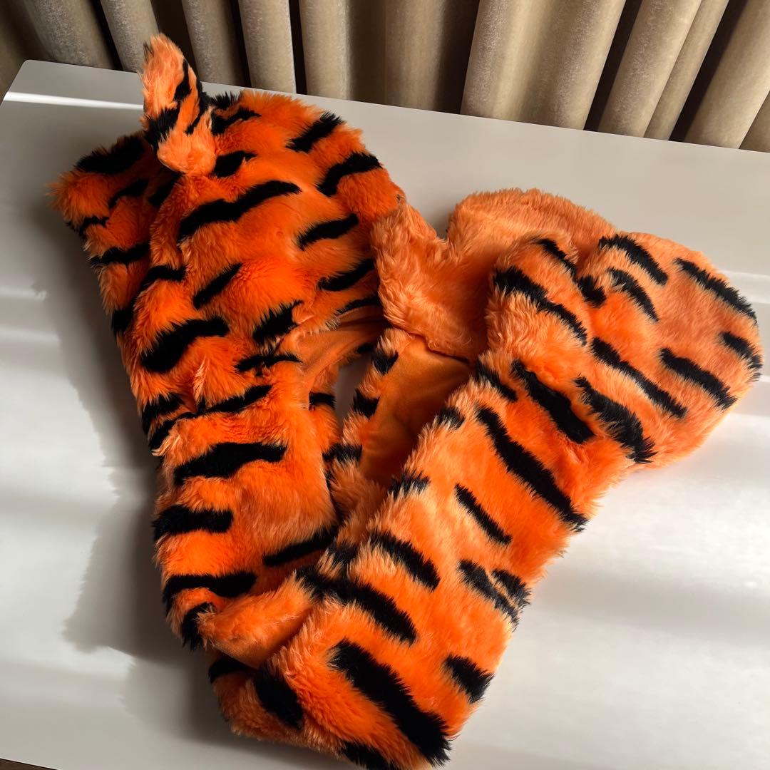 ディズニー ティガー 101匹わんちゃん マフラーキャップ ファンキャップ　手袋