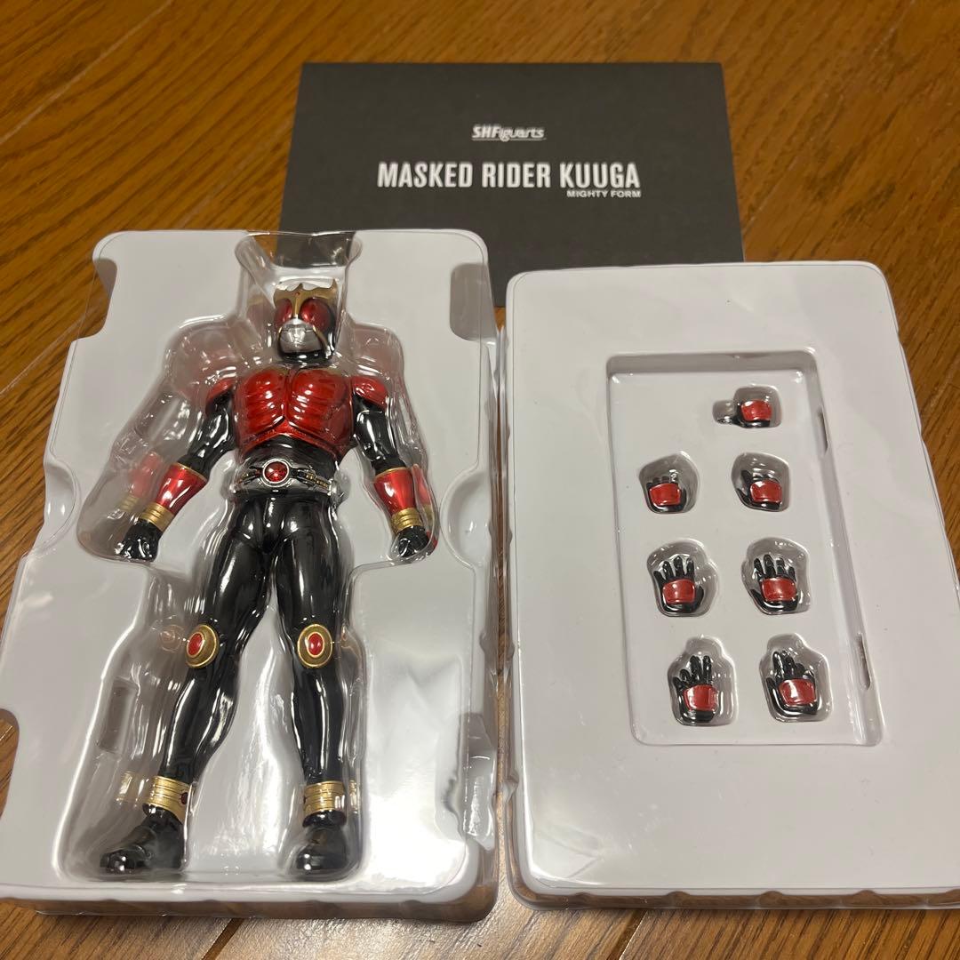 S.H.Figuarts真骨彫仮面ライダークウガ　台座おまけ付き