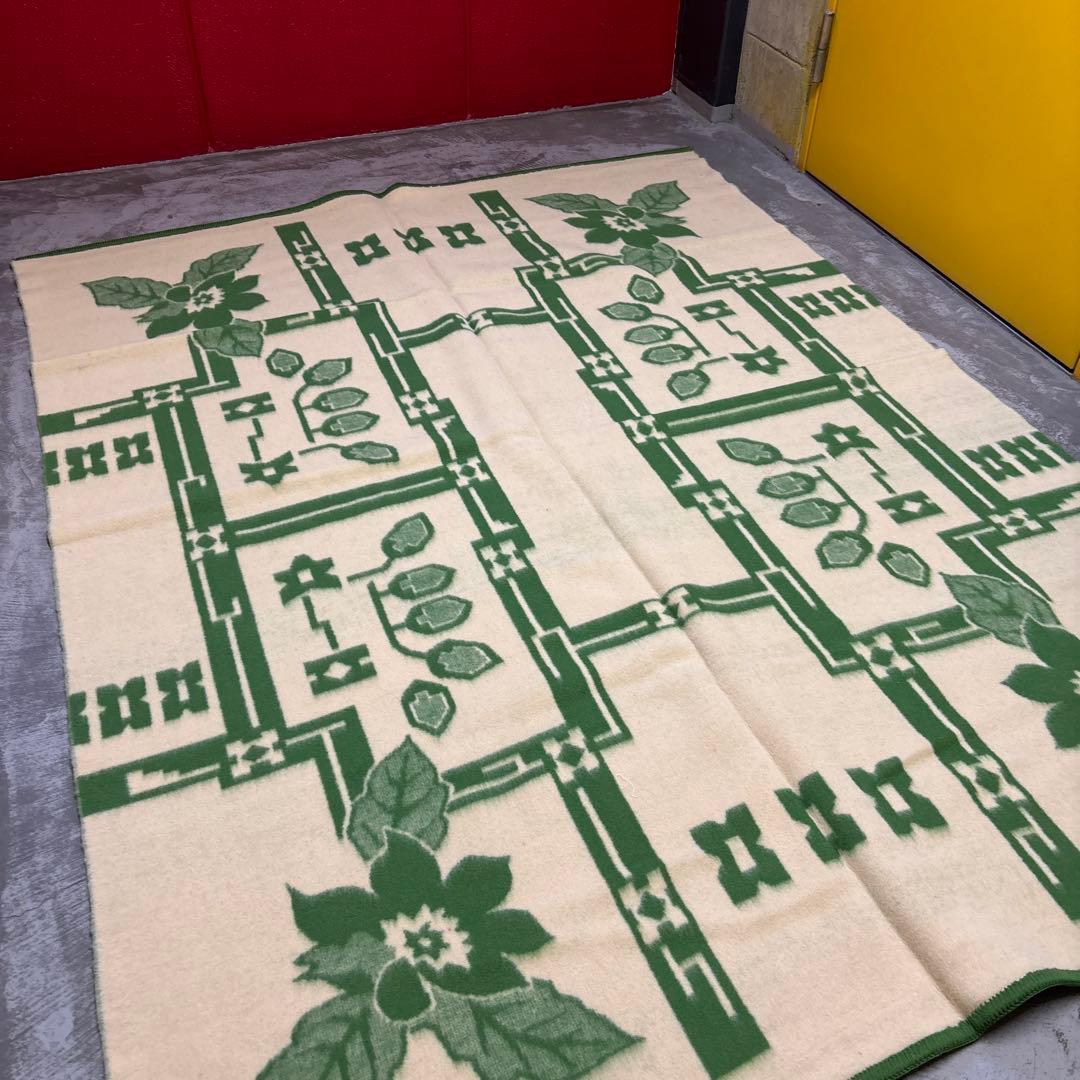未使用品　80s アクリル100% 昭和レトロ　ニッケ毛布　186×141