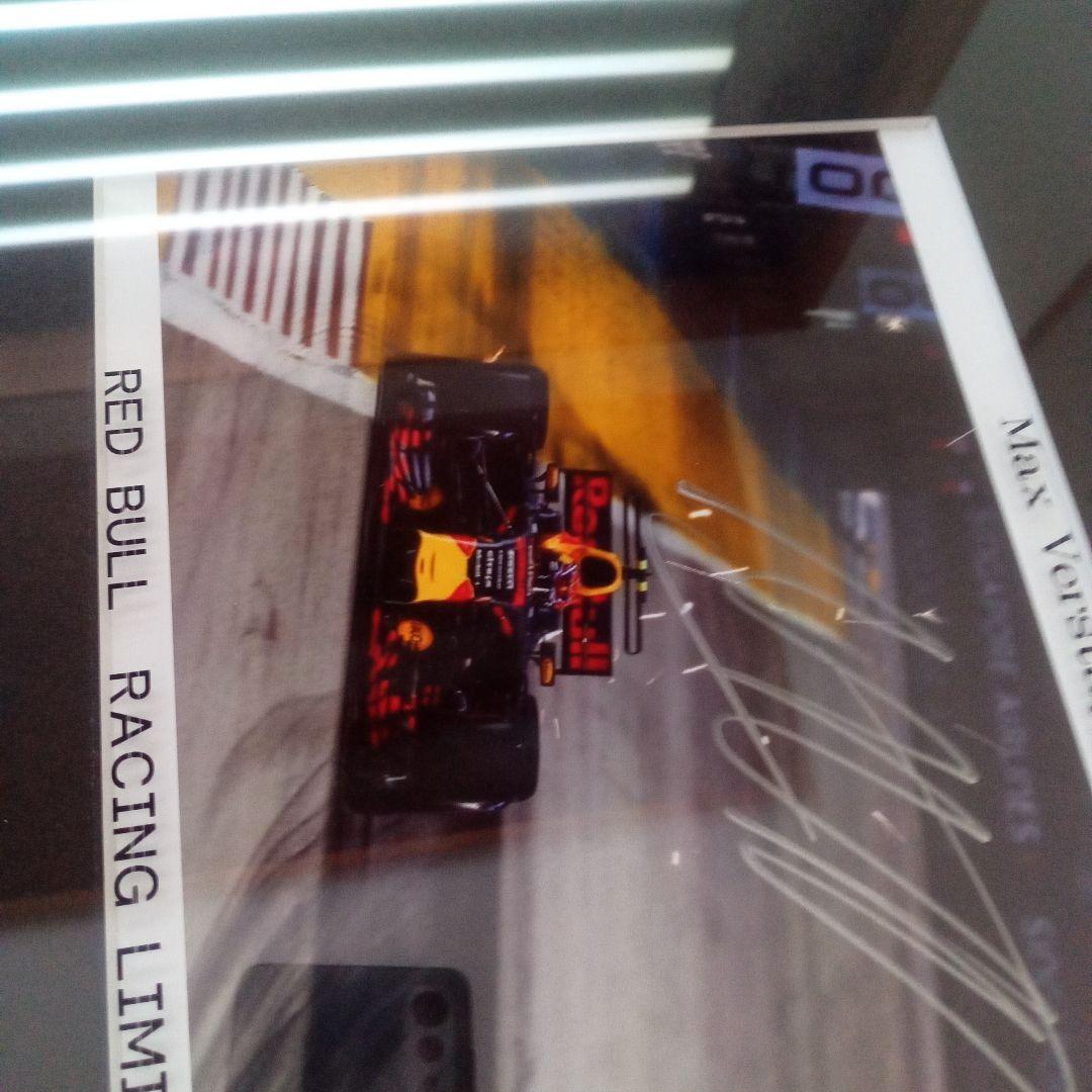 F1 RedBull マックス・フェルスタッペン直筆サイン入フォト　額装品