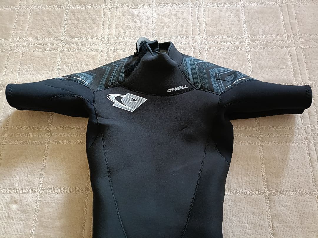 O'Neill Superfreak 3:2 ウェットスーツ ブラック