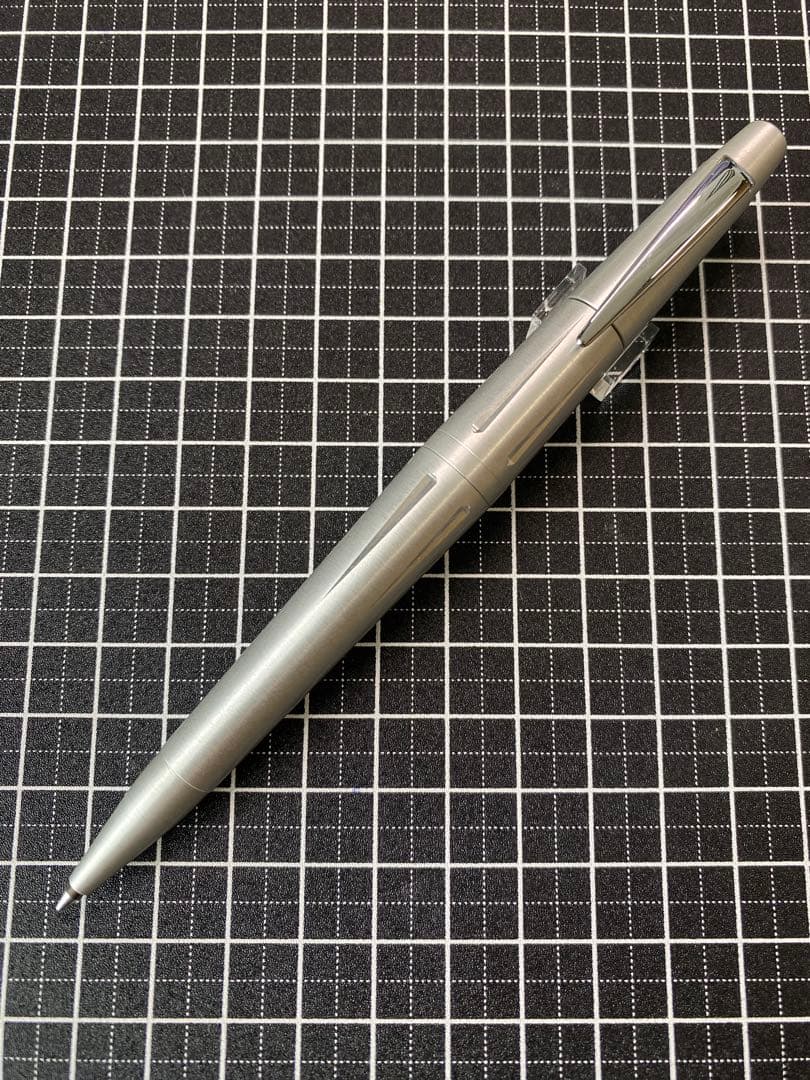TOMBOW ZOOM 2000 ボールペン