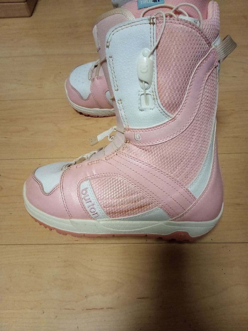 スノーボード　ブーツ　　ピンク×ホワイト　レディース　23cm