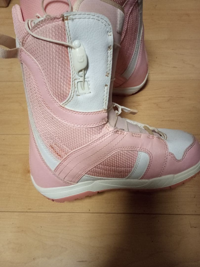 スノーボード　ブーツ　　ピンク×ホワイト　レディース　23cm