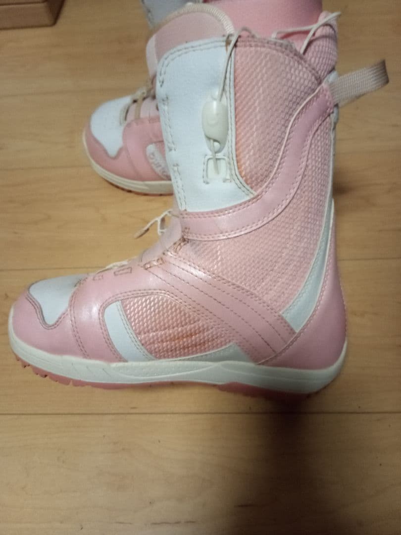スノーボード　ブーツ　　ピンク×ホワイト　レディース　23cm