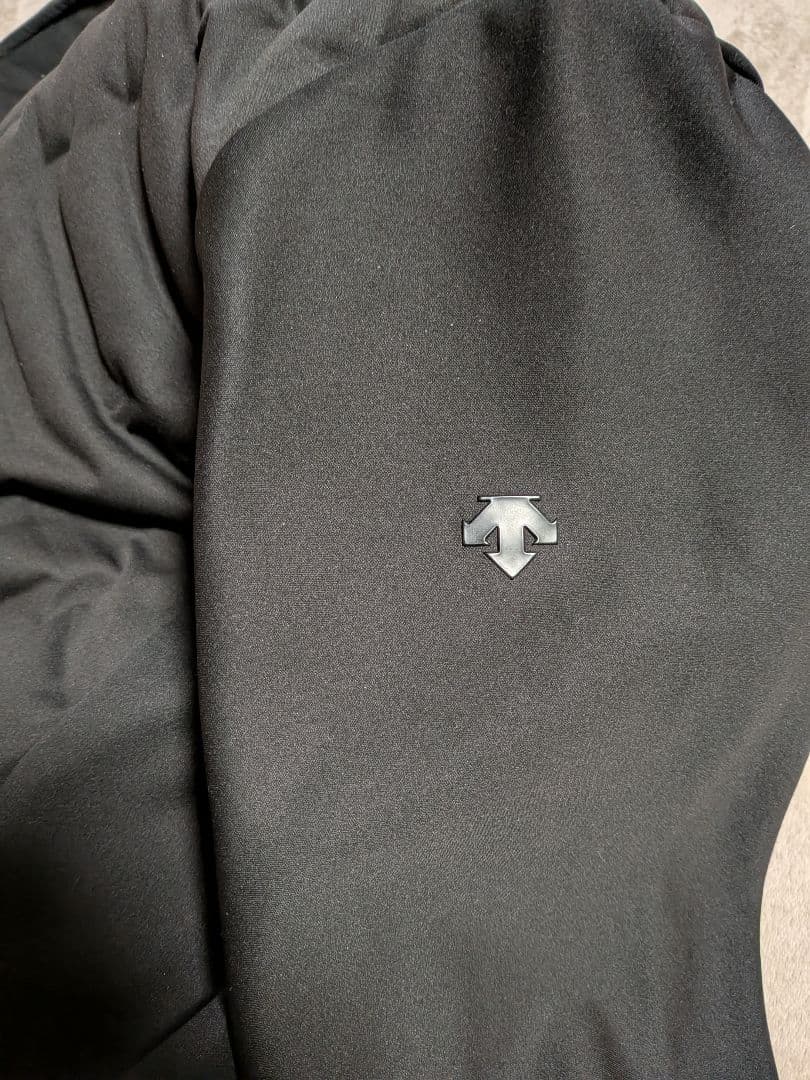 デサントゴルフ　エアーポケット　ストレッチ　ダウンジャケット　DGMUJK02A