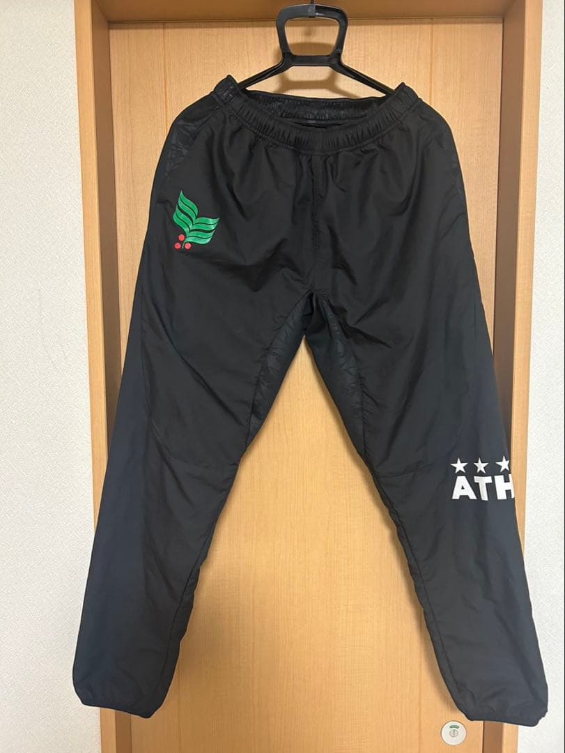 ATHLETA ピステ・ウィンドブレーカーセット ブラック　M