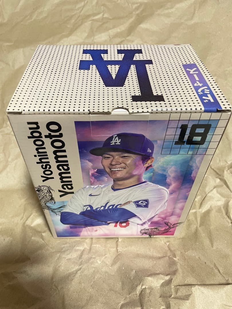 【未開封！】山本由伸 ボブルヘッドとヘルメット