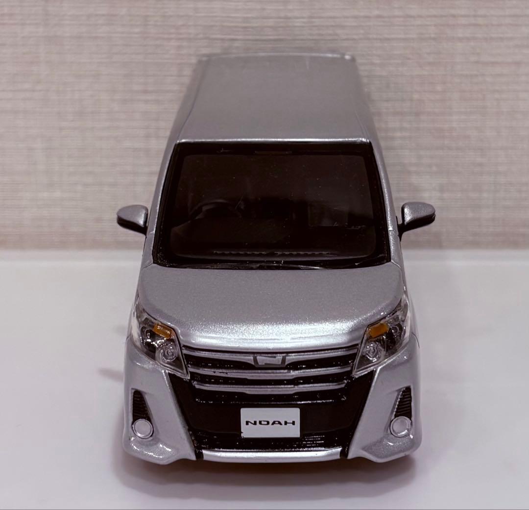 非売品✨トヨタノア✨店頭展示用✨シルバー