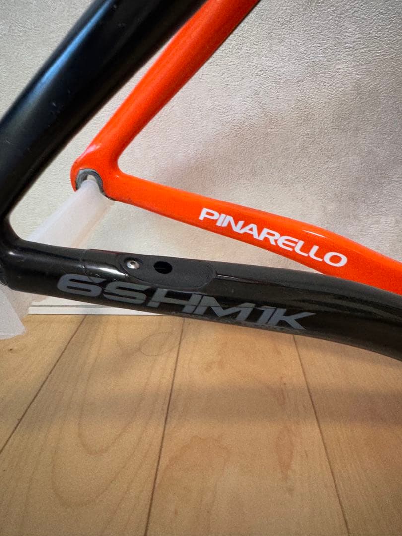 PINARELLO DOGMA 65.1フレーム ブラック/オレンジ