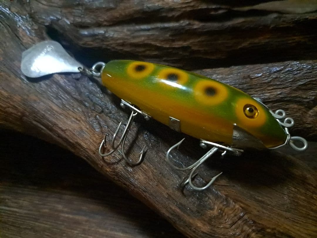 道楽　DOWLUCK　ドウラク　マダデッセ　フロッグ