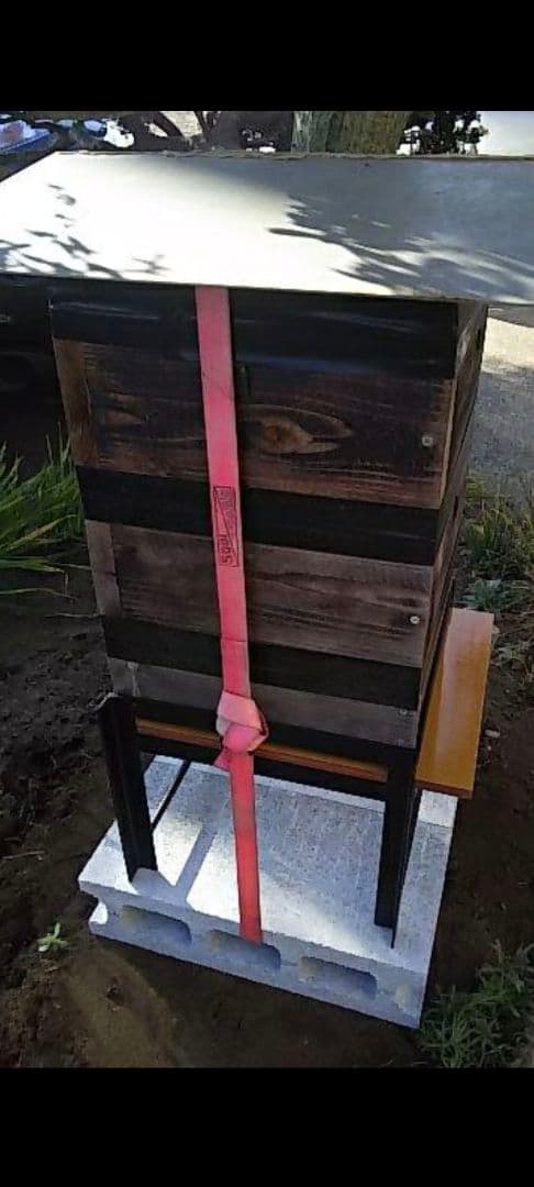 重箱式巣箱台　２９０ミリ用　ニホンミツバチ　鉄製台