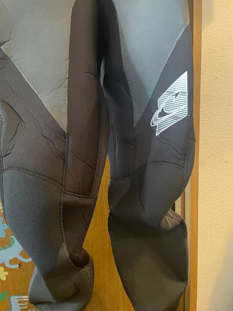 O’NEILL SUPERFREAK ZEN ウェットフルスーツ 5×3mmLL