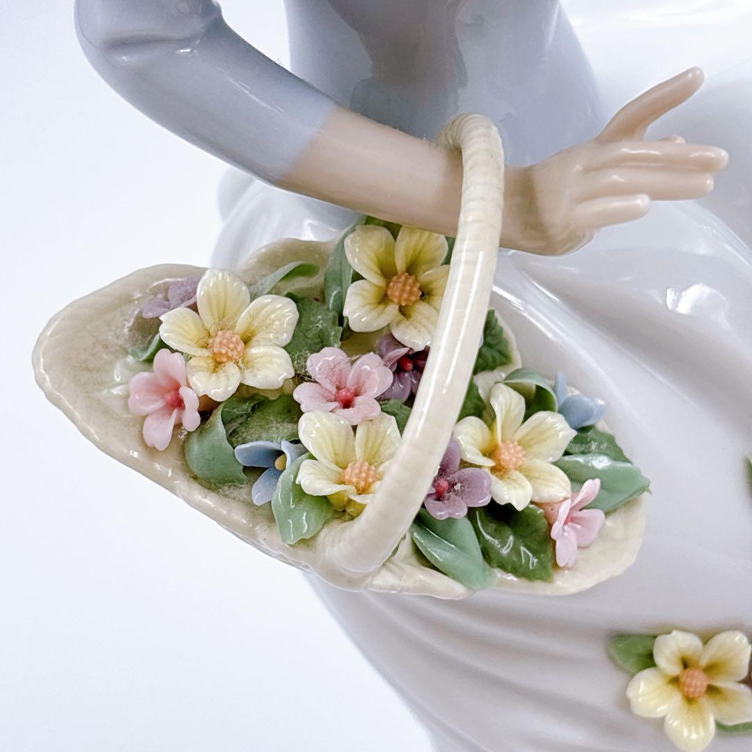 LLADRO リヤドロ 風のいたずら #6767