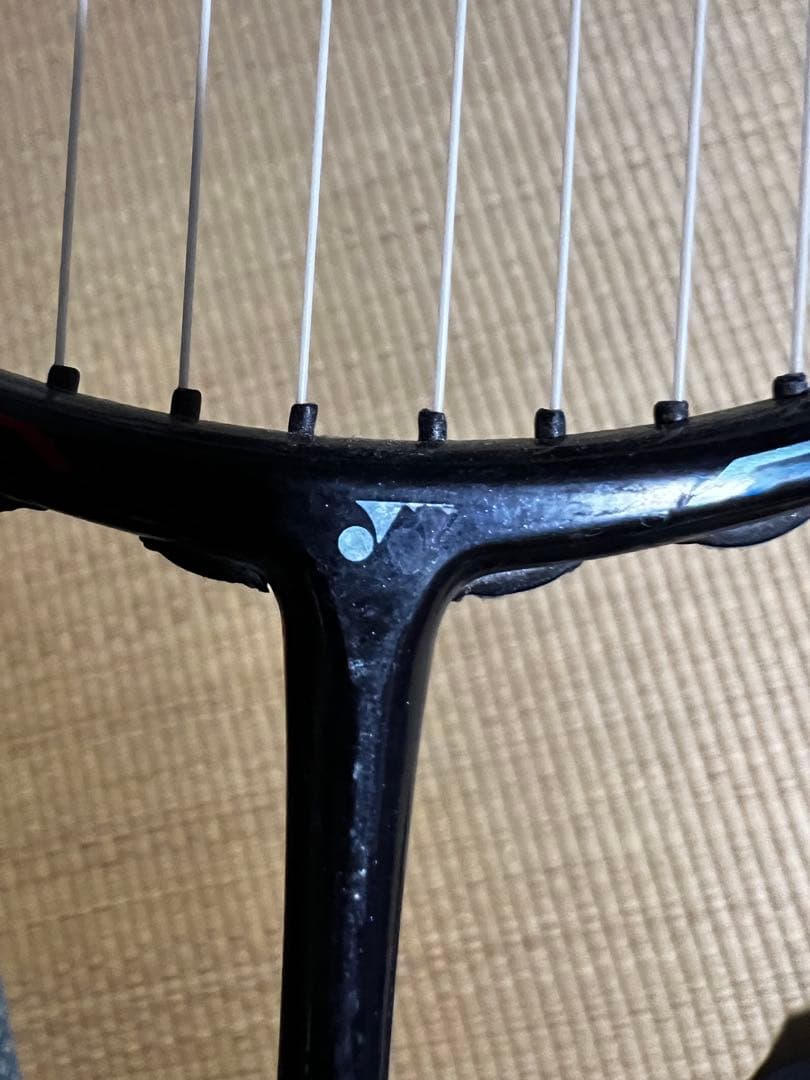 YONEX デュオラ8xp 3UG5 ラケット　※ヒビ有り