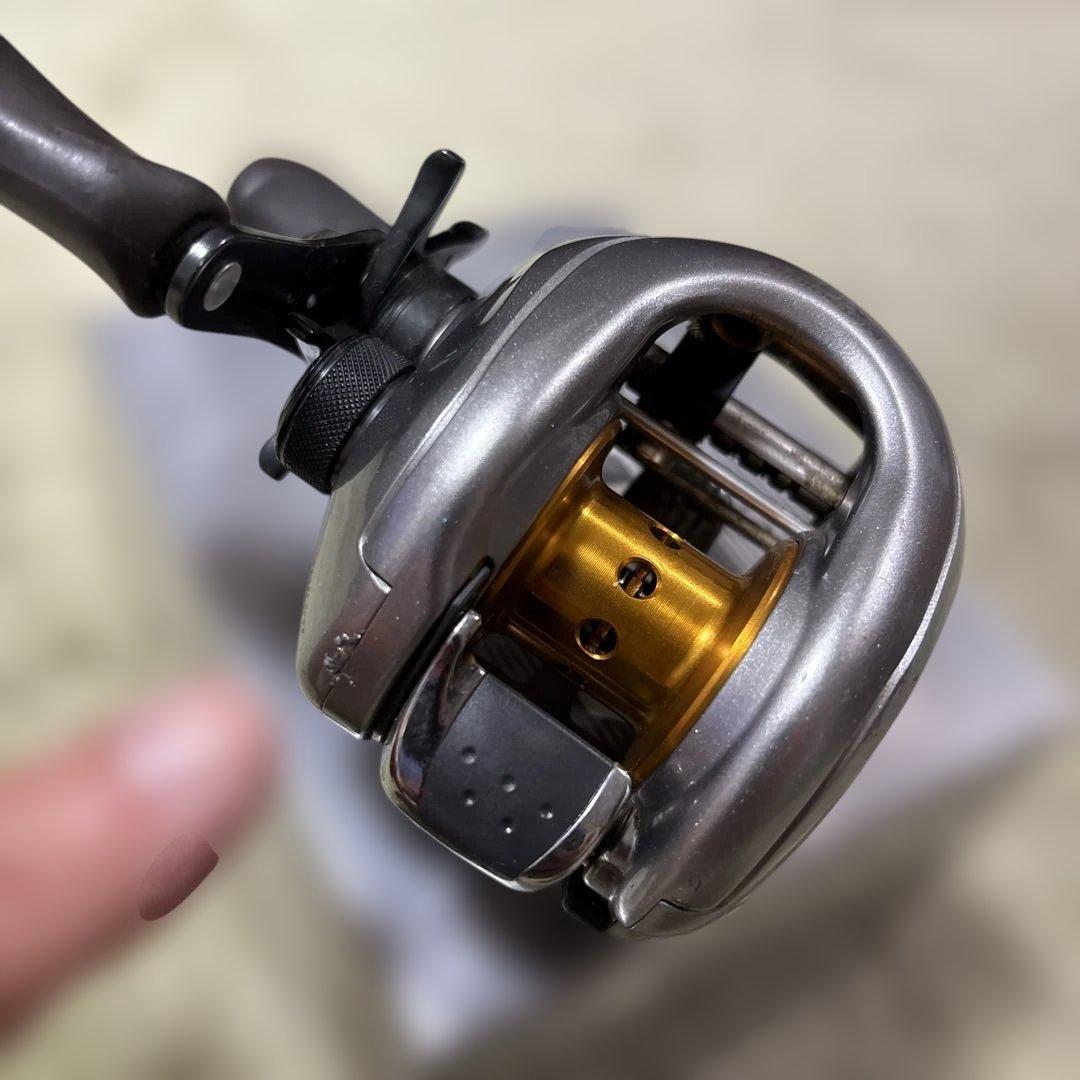 シマノnium Mg7 左ハンドル ベイトリール