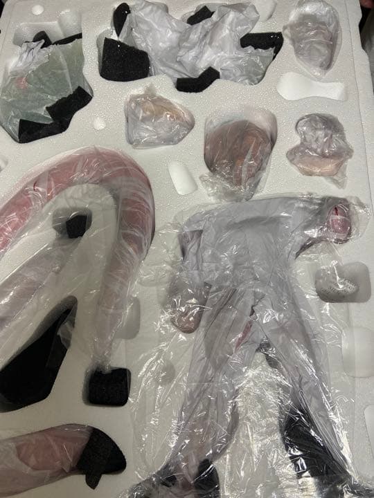 ホワイトホールスタジオ　フリーザ　第二形態　ドラゴンボール　フィギュア