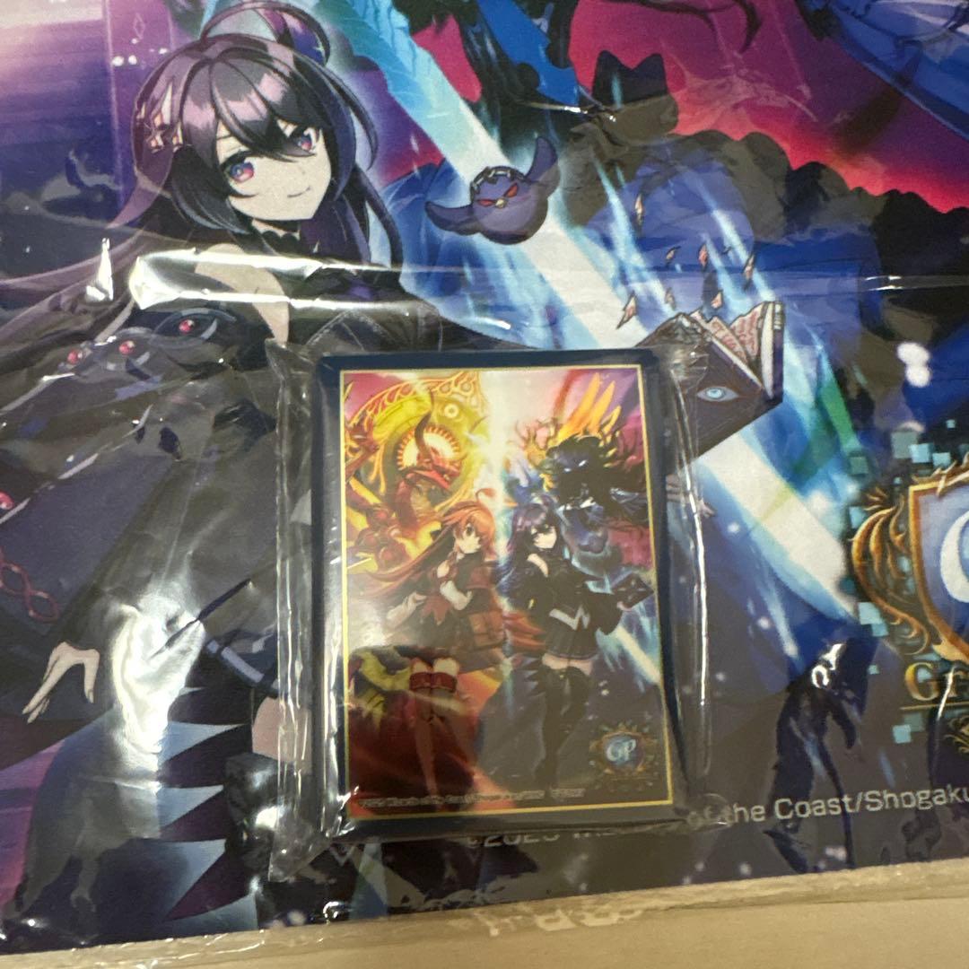 デュエプレGP参加時に配布された限定のプレイマットとスリーブ抽選ヴィヴィスリーブ