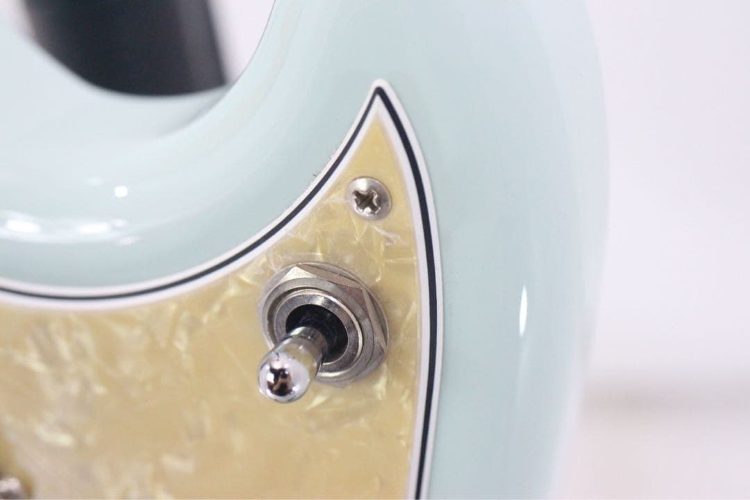 B*D様 Fender swinger フェンダー JAPAN エレキギター ム