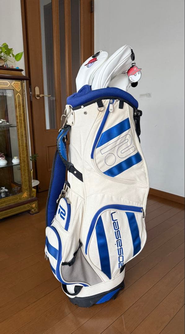 ロサーセン・スタンド付きキャディバッグとマルボンヘッドカバー付き