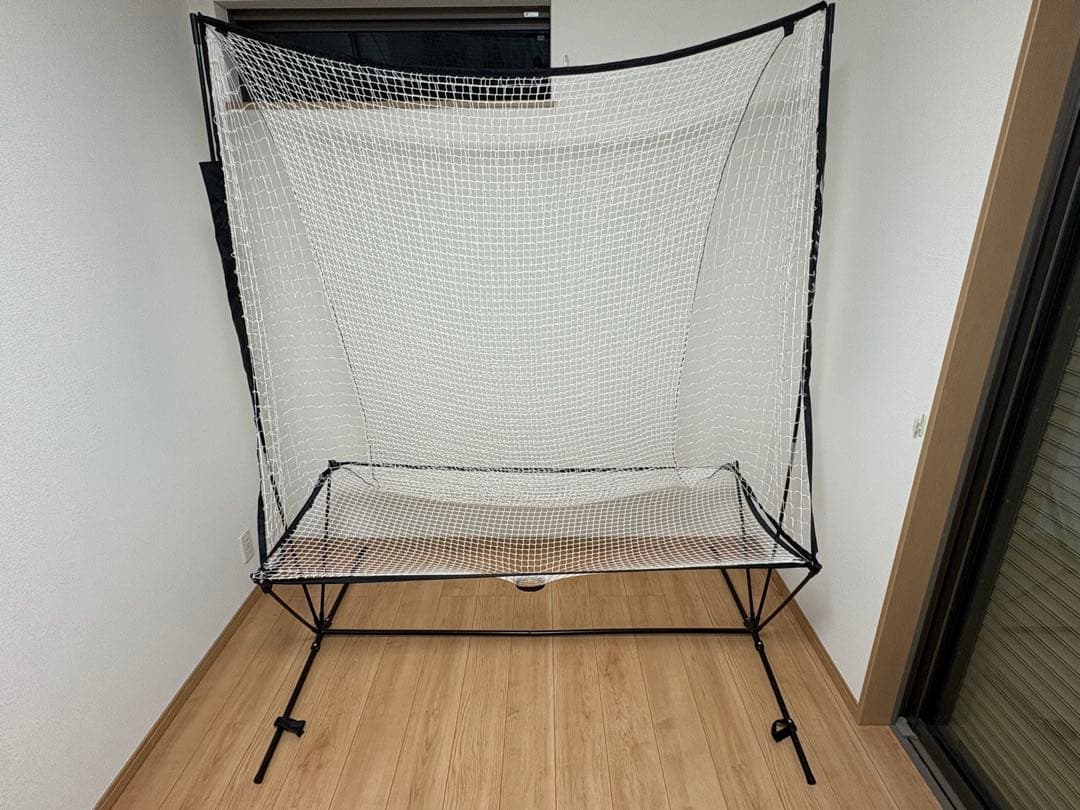 バッティングネット　穴あきボール、ボール投げ機付き