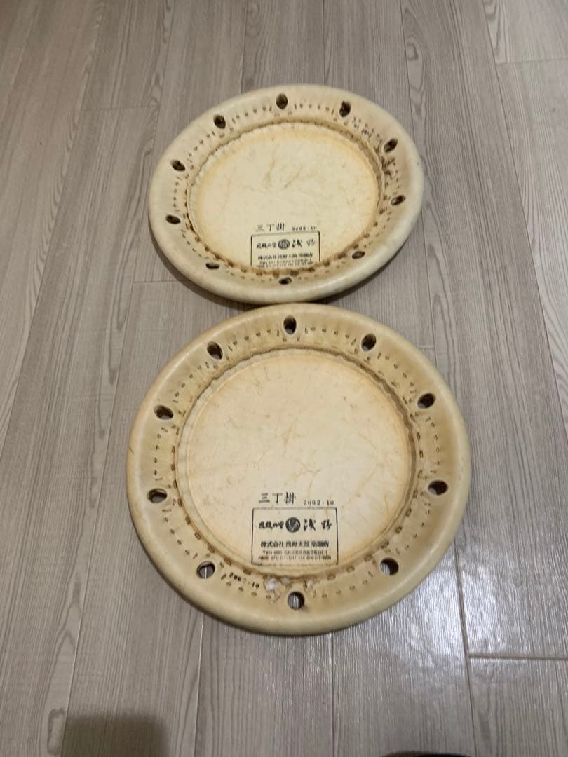 締太鼓三丁掛の皮2枚