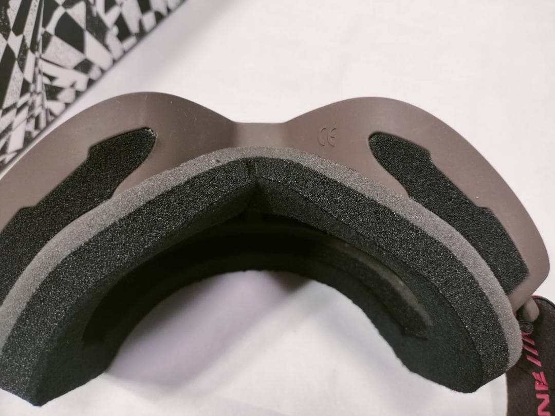 最上位モデル　ボルコム　VOLCOM　オデッセイ スノーゴーグル　マグネット式