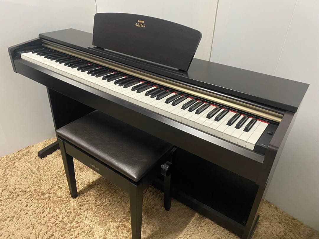 お買い得！YAMAHA人気のアリウスシリーズ♪YDP-161 電子ピアノ