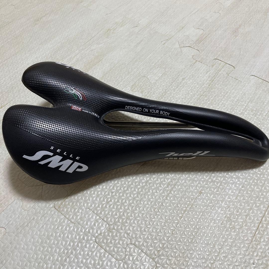 SELLE SMP（セラ エスエムピー） HELL（ヘル） サドル　ブラック