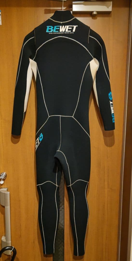 大幅値下げ中！早い者勝ち！BEWET 3mm フルスーツ Lサイズ