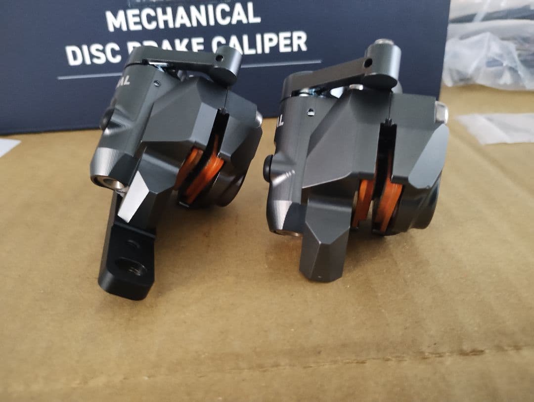 グロータックequalブレーキキャリパーセット取り付けのみ部品未開封