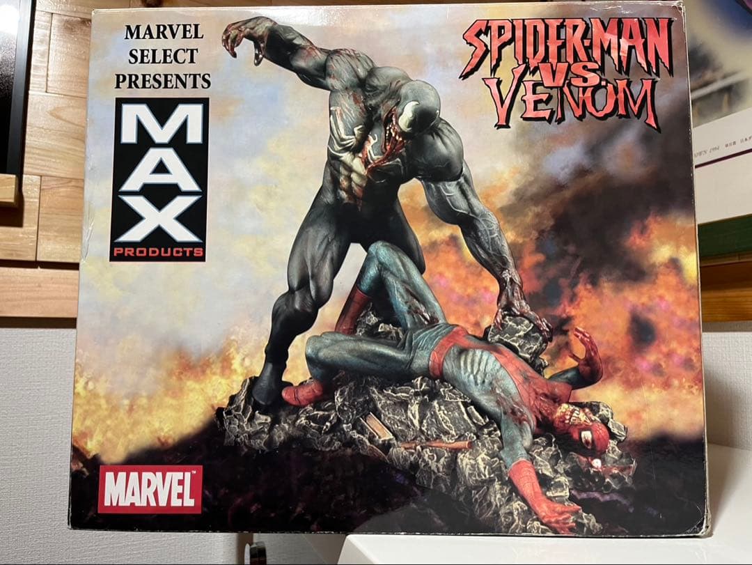 スパイダーマン ヴェノム スタチュー