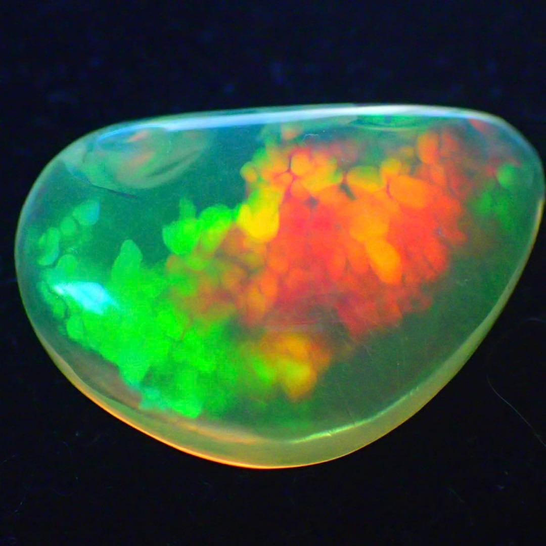 天然ハニカムオパール　特大9.252ct サイズ20.5-14.4-5.3mm