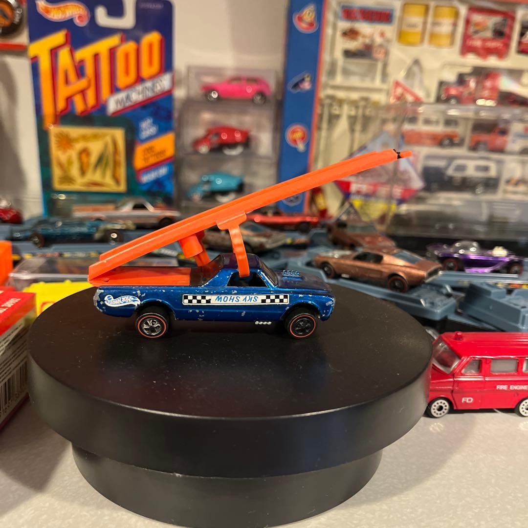 ミニカー hotwheels skyshow custom fleetside