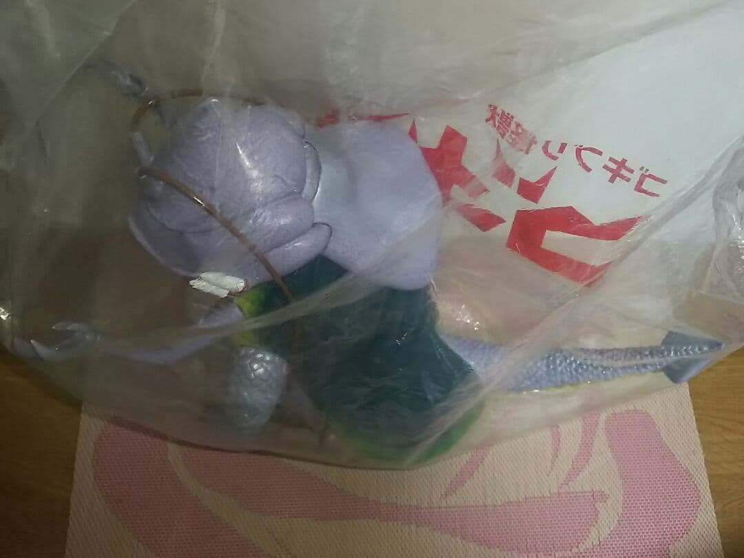 希少品　500個限定　イワタニ　ゴキブリ怪獣　ゴキドン　ソフビ　フィギュア