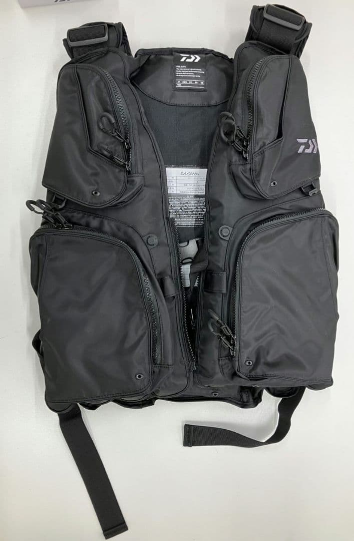 【ダイワ　フローティングジャケット】