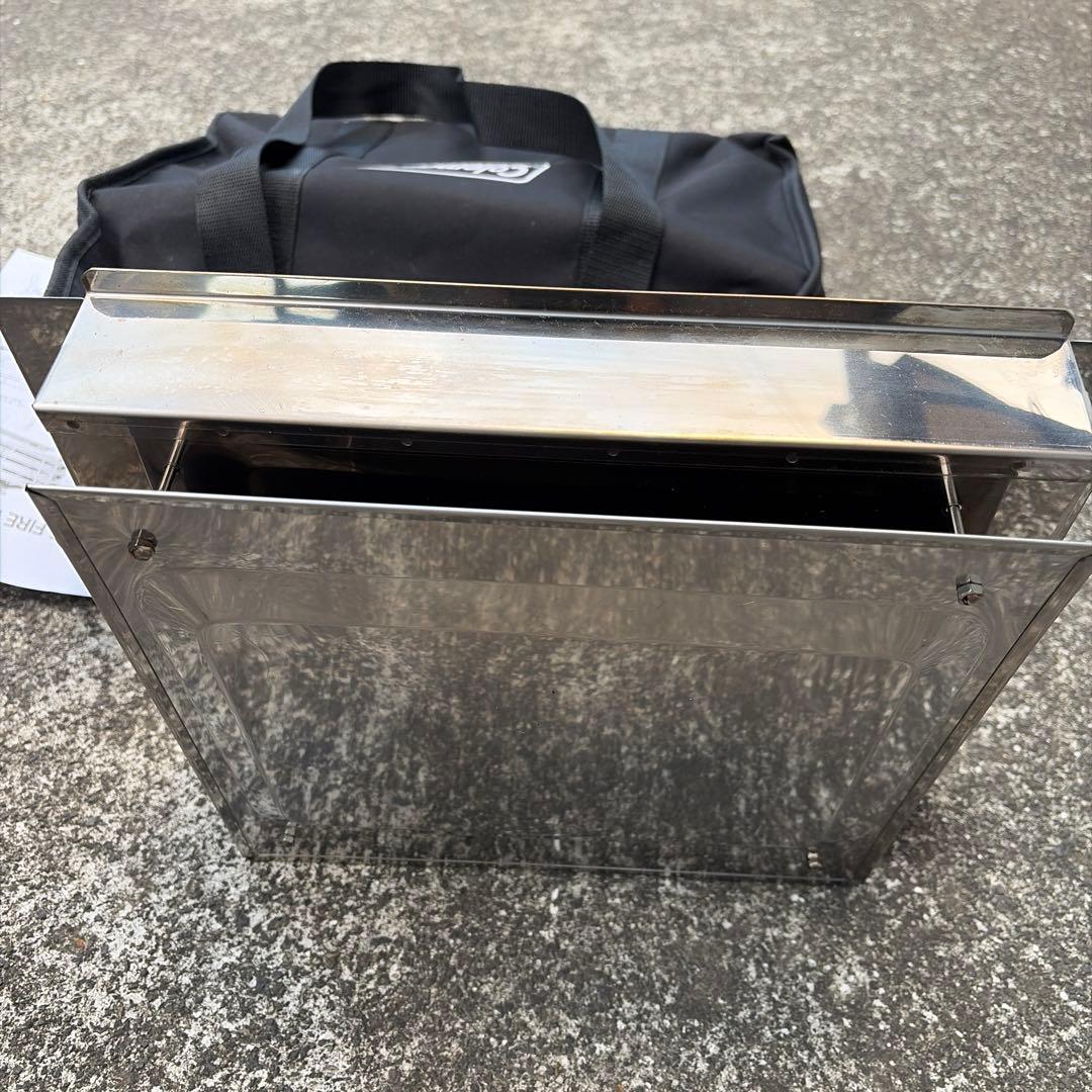 コールマン　焚き火台　ステンファイアプレイスIII