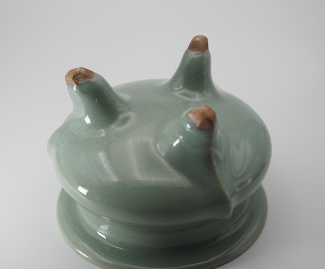 二代諏訪蘇山 青磁 袴腰香炉 純銀透彫火舎 共箱