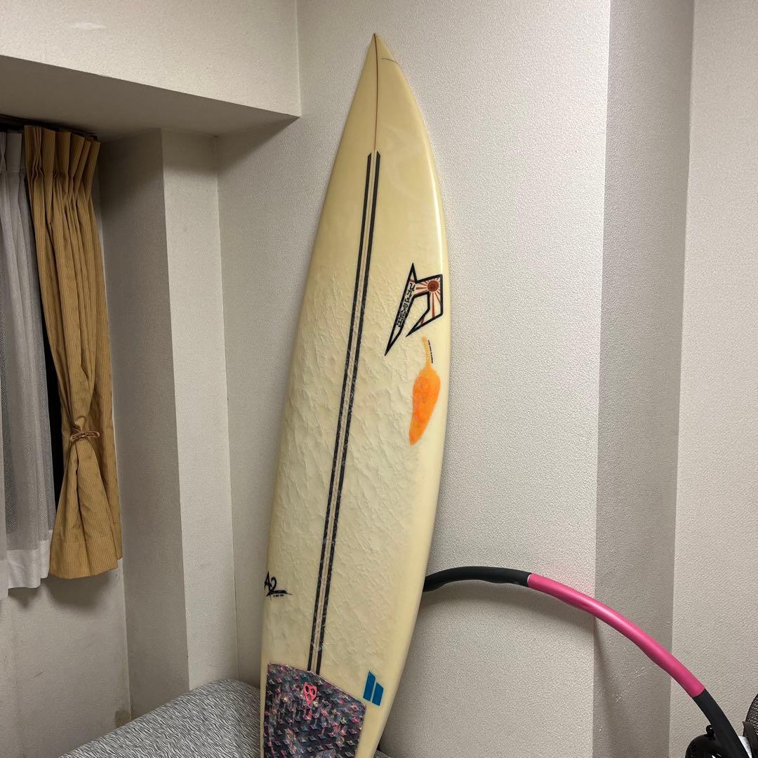 ジャスティスサーフボード　チリ5'10 25.6L