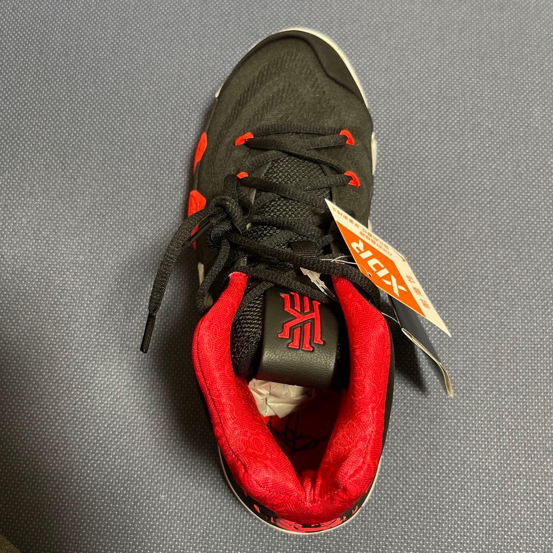 Nike Kyrie 5 ブラック/レッド シューズ