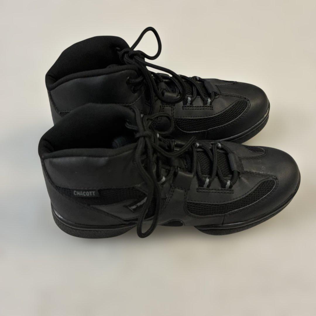 【超美品】チャコット　ダンスシューズ　スプリットソールミドルカット黒25.5cm