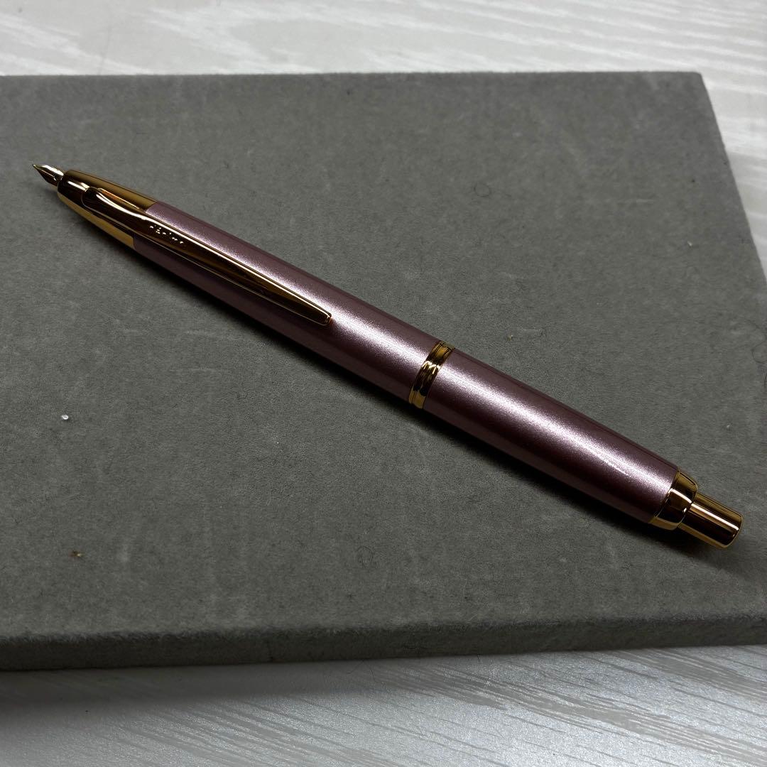 パイロット　キャップレス　万年筆