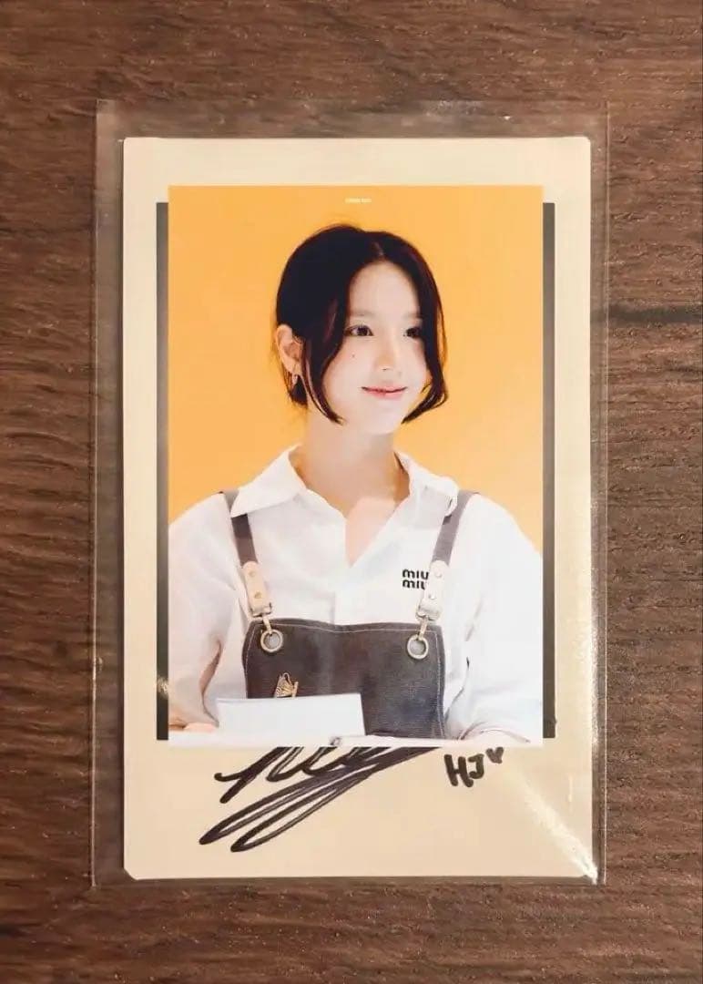 ARTMS ヒジン 直筆 サイン ポラロイド