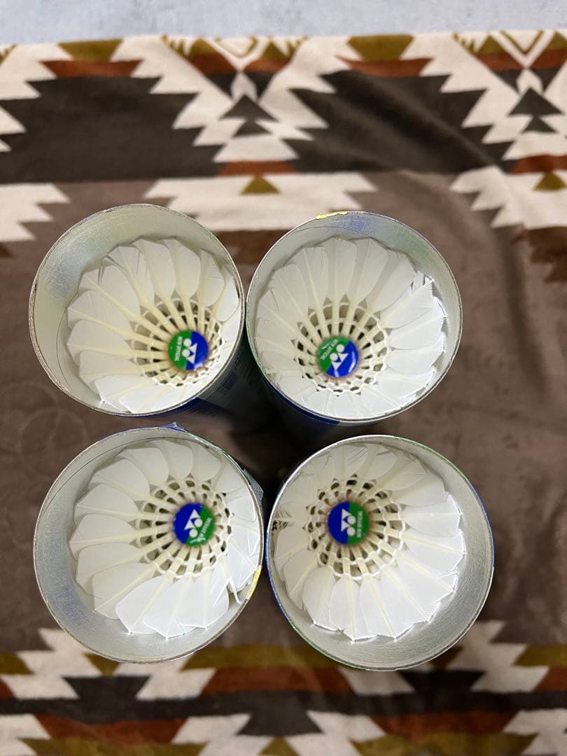 バドミントンシャトル❗️NEW OFFlCIAL14ダース❗️4番❗️中古❗️