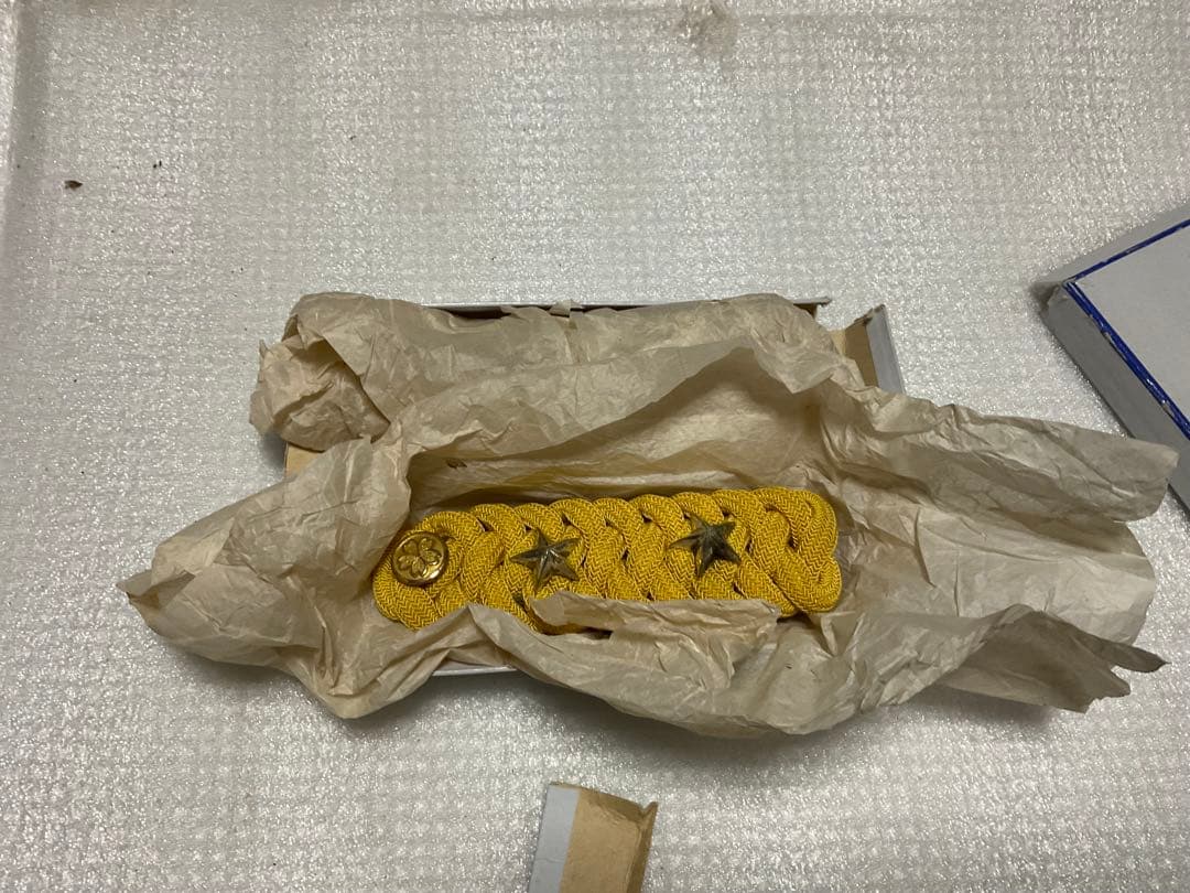 大日本帝国　肩章セット　階級不明？【箱付き美品　アンティーク】。